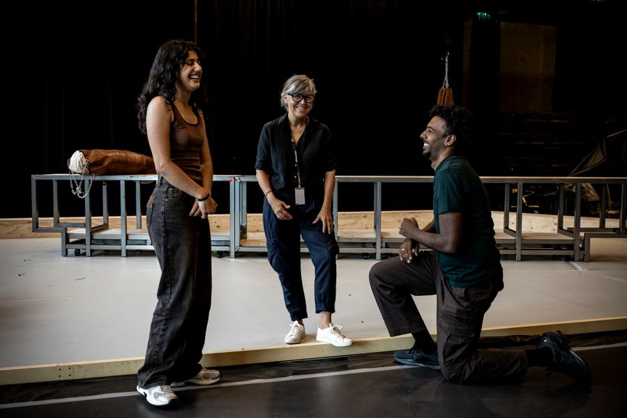 Bell Shakespeare Henry V Rehearsal 003777