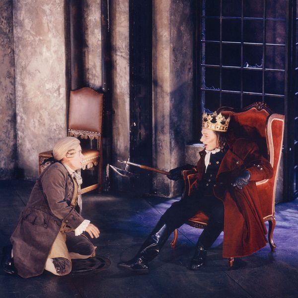 Christopher Stollery as Buckingham and John Bell as Richard III in RICHARD 3, directed by Michael Gow (2002)