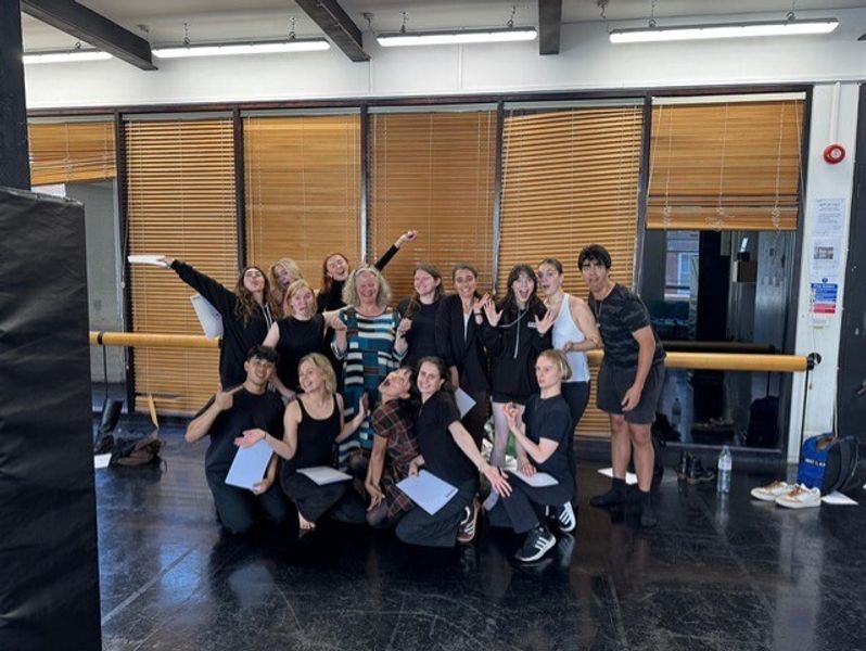 Thumbnail B781442 F 2 A4 A 4556 9 F84 AD003 B3 C7 A83