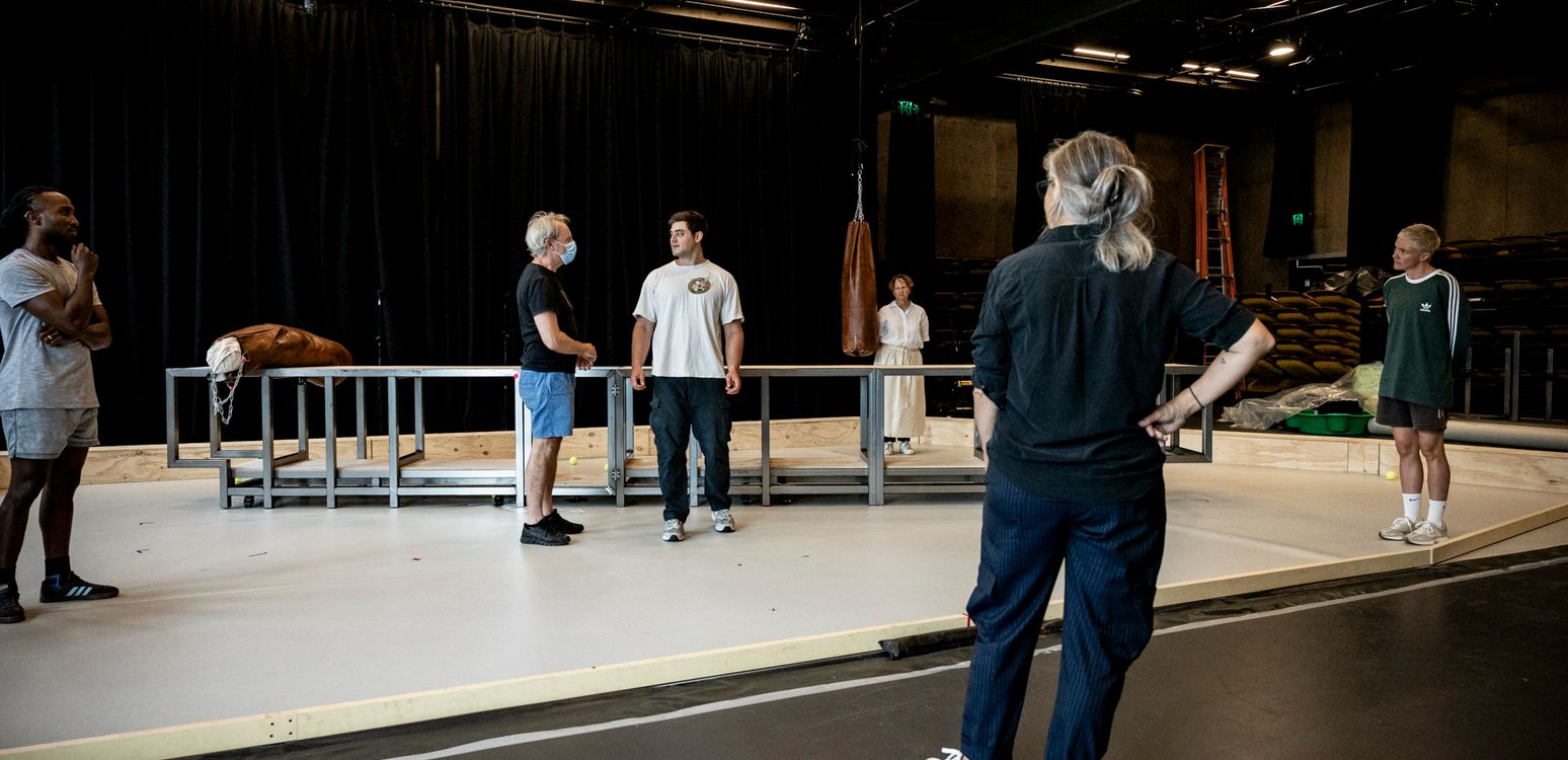 Bell Shakespeare Henry V Rehearsal 003207