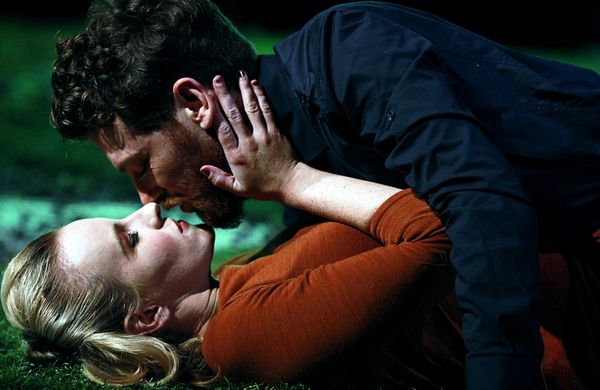 Dan Spielman as Macbeth and Kate Mulvany as Lady Macbeth (2012, photo: Rush)